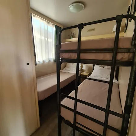 Comfortabele Familie Met Veranda Incl Airco Dichtbij Zee! Chalet *